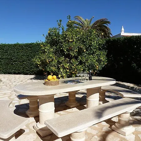 Rocha Family Near Ocean Pool Bbq *